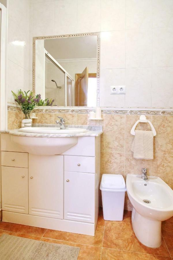 Zoa Happy Vacations Appartement Torrevieja Buitenkant foto