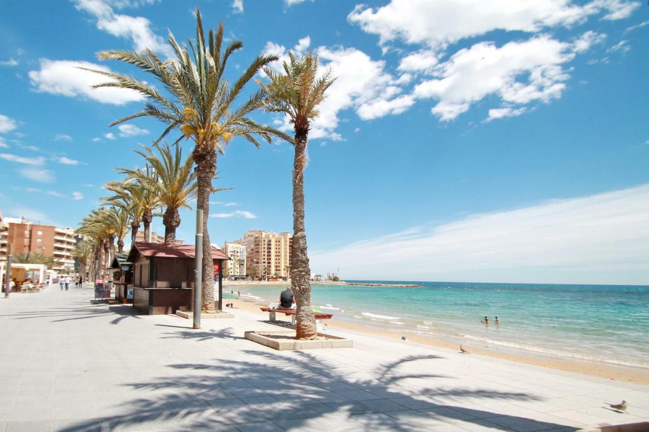 Zoa Happy Vacations Appartement Torrevieja Buitenkant foto