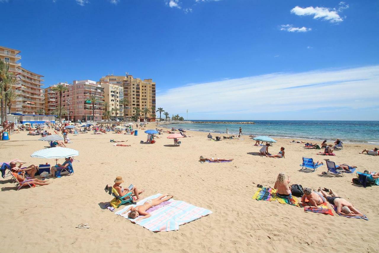 Zoa Happy Vacations Appartement Torrevieja Buitenkant foto