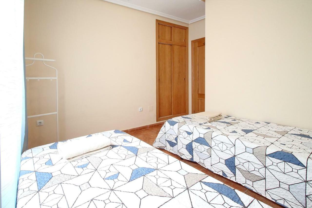 Zoa Happy Vacations Appartement Torrevieja Buitenkant foto